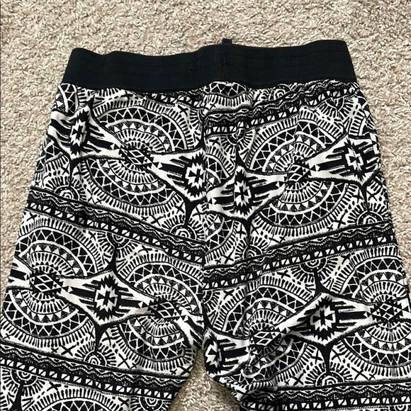Black and White Patterned Joggers - Picture 5 of 8